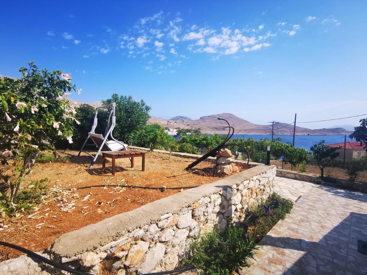Kalypso Apartment Chalki Town Bagian luar foto